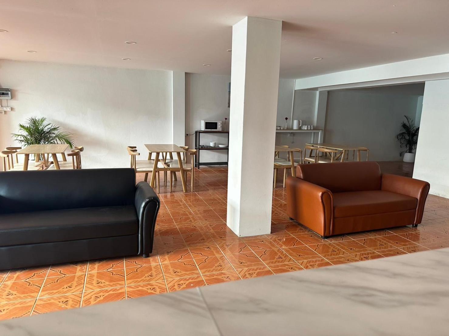 Montana Hotel & Hostel Phuket Karon Exteriér fotografie